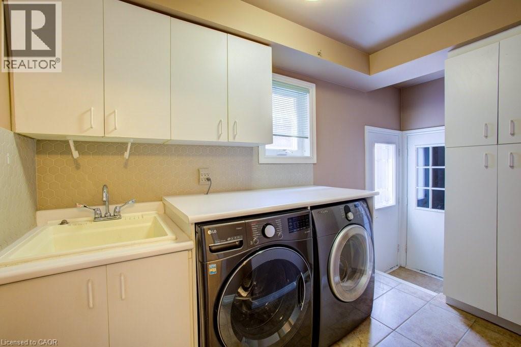 Photo 22 of 105 Veneto Drive, Vaughan ON