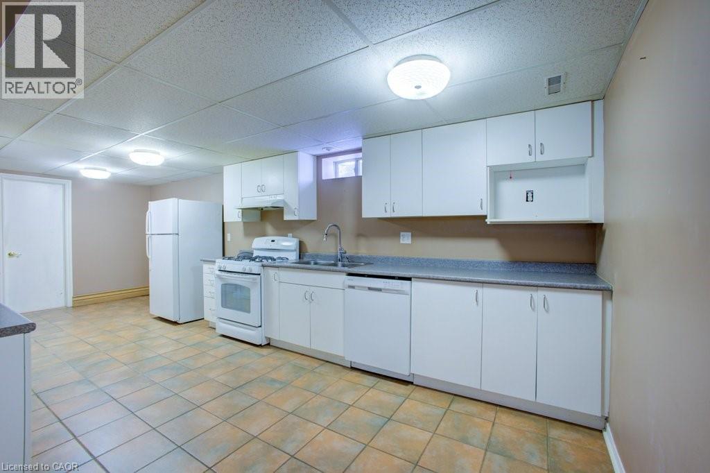 Photo 38 of 105 Veneto Drive, Vaughan ON