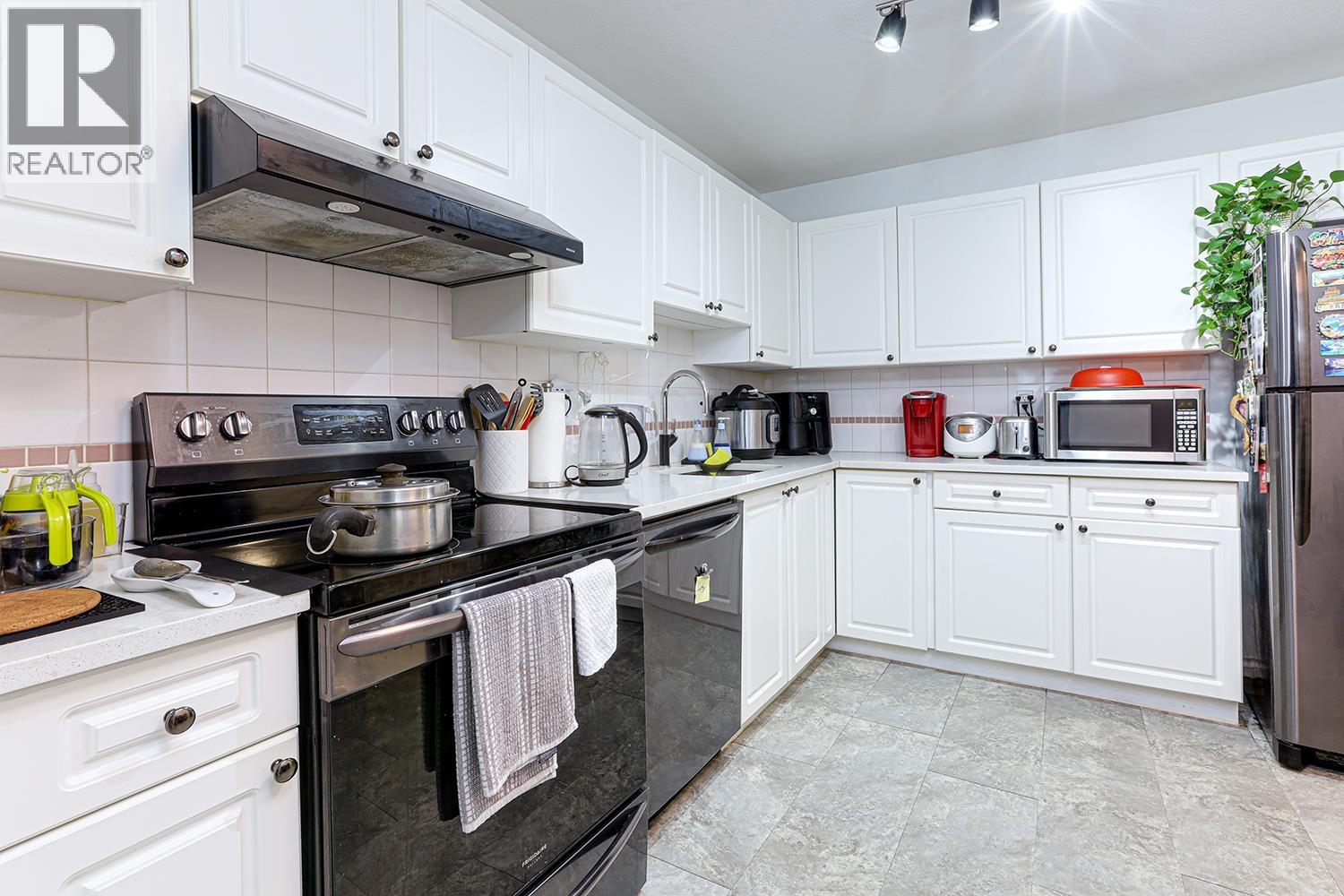 Photo 16 of 614 1310 Cariboo Street, New Westminster BC
