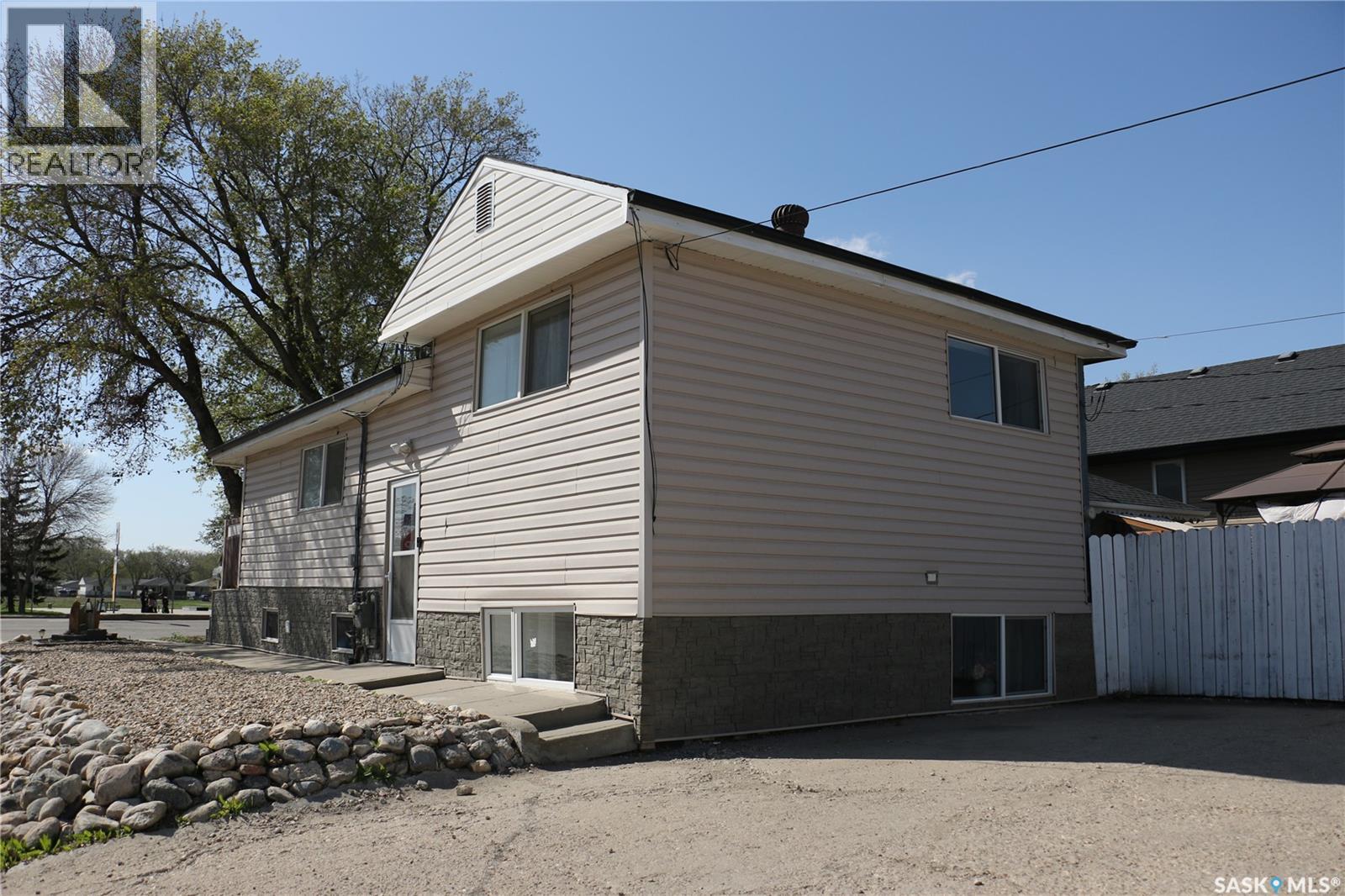 Photo 38 of 271 Broad Street, Regina SK