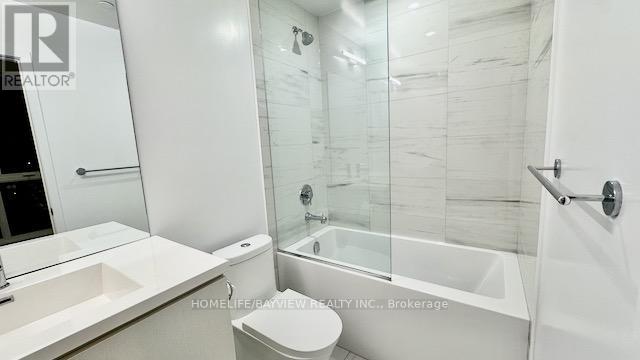Photo 13 of 512 38 Honeycrisp Crescent N, Vaughan ON