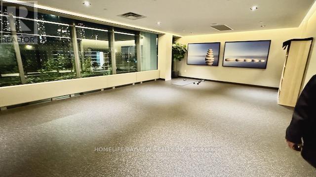 Photo 18 of 512 38 Honeycrisp Crescent N, Vaughan ON
