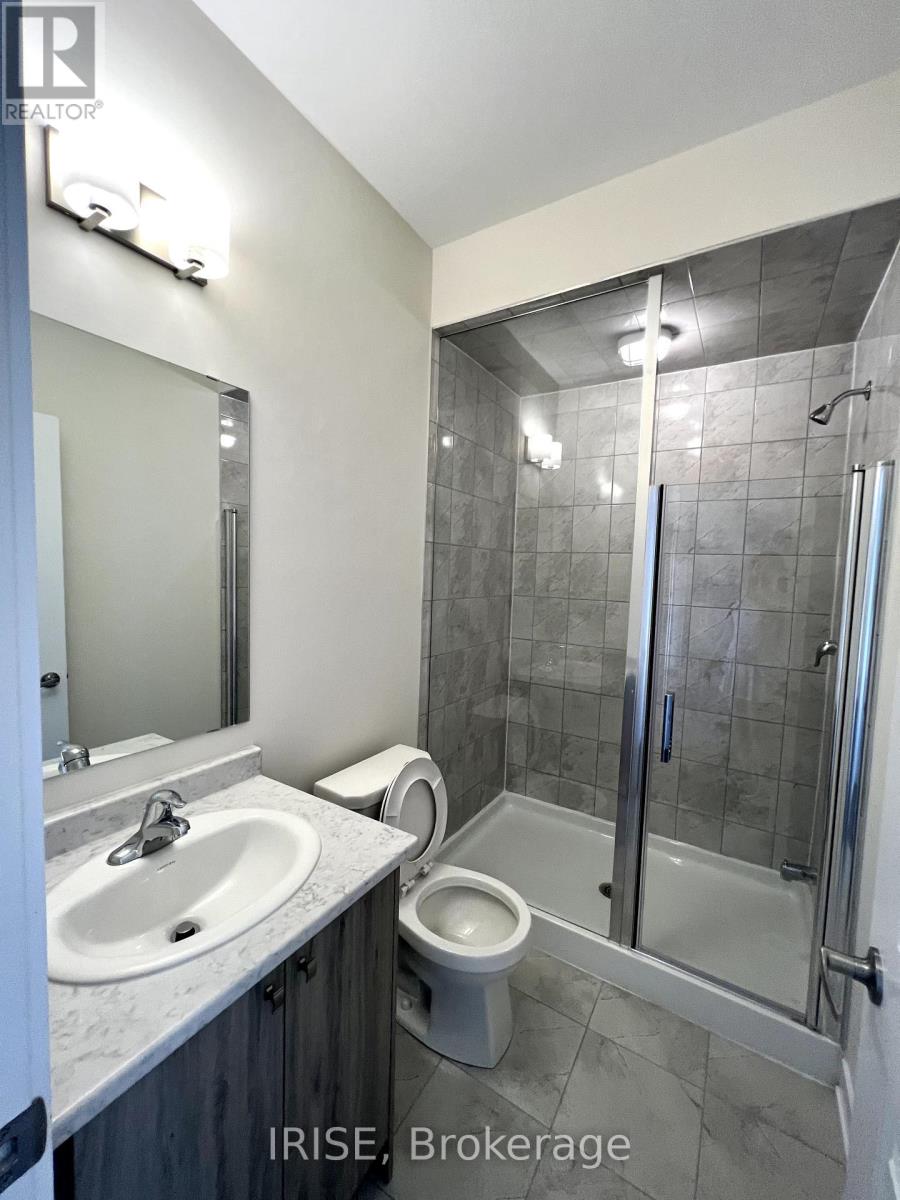 Photo 11 of 113 Stauffer Crescent, Markham ON