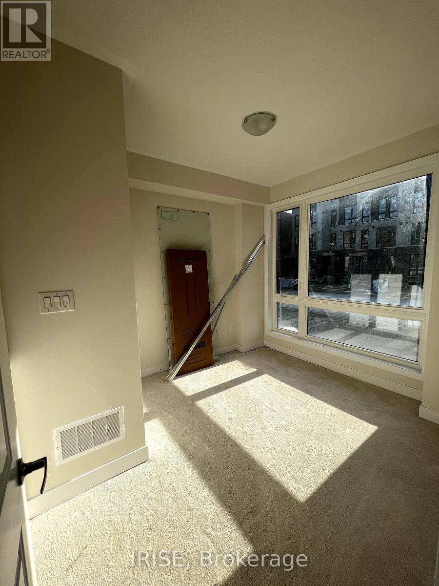 Photo 16 of 113 Stauffer Crescent, Markham ON