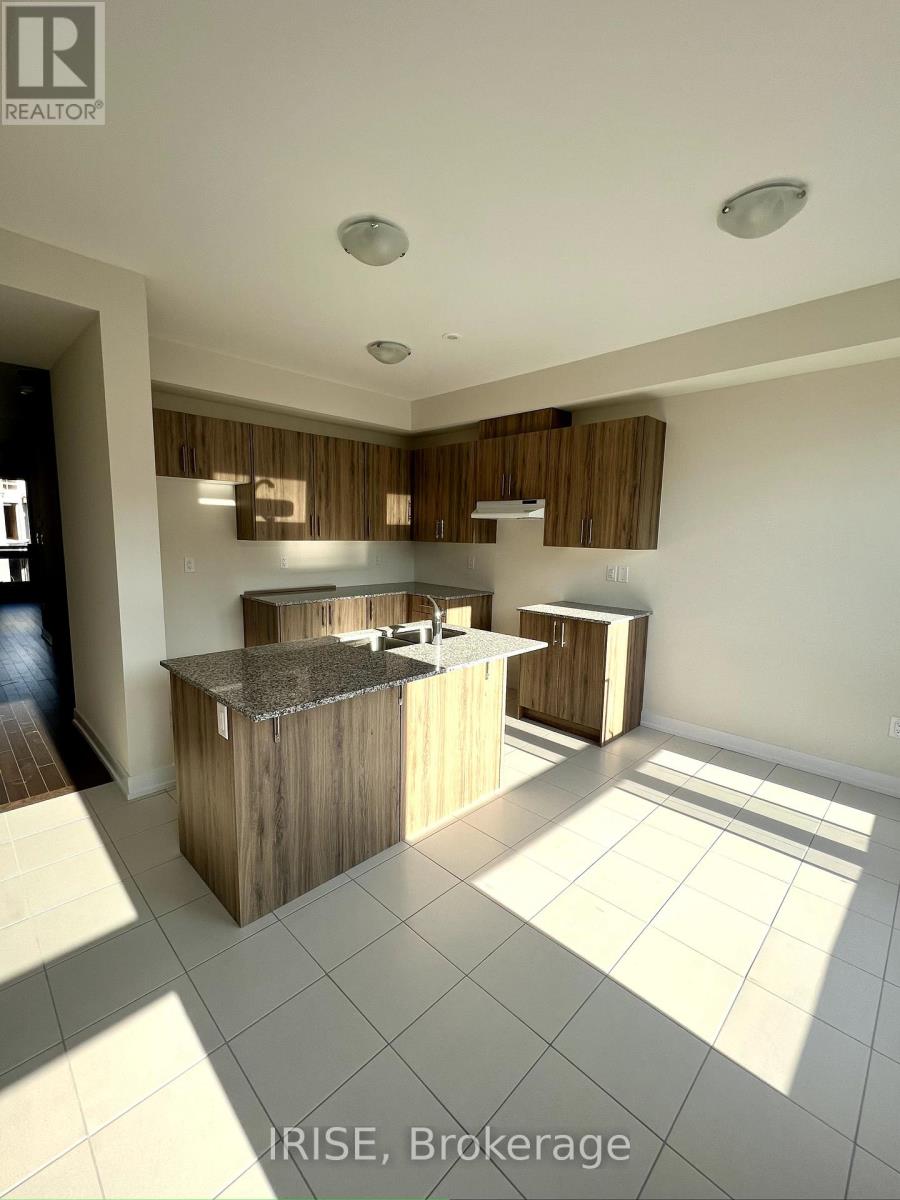 Photo 2 of 113 Stauffer Crescent, Markham ON