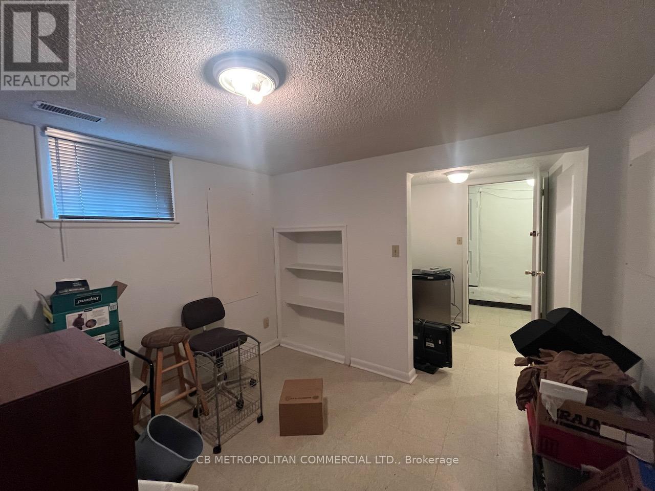 Photo 17 of 1403 Orchard Hill Road, Mississauga ON