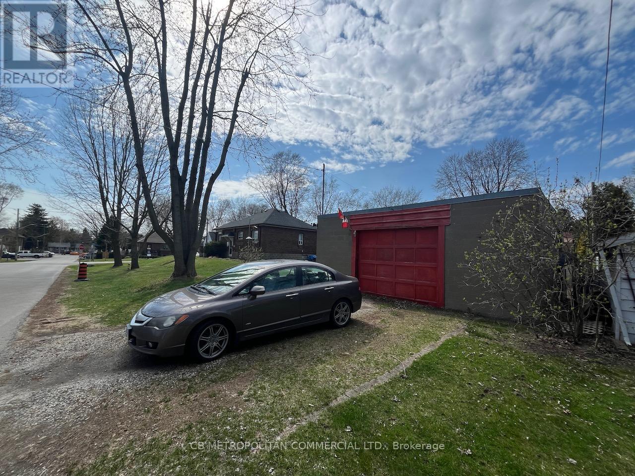 Photo 20 of 1403 Orchard Hill Road, Mississauga ON