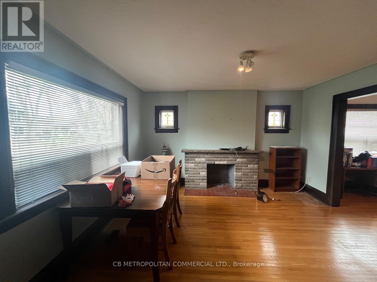 Photo 6 of 1403 Orchard Hill Road, Mississauga ON