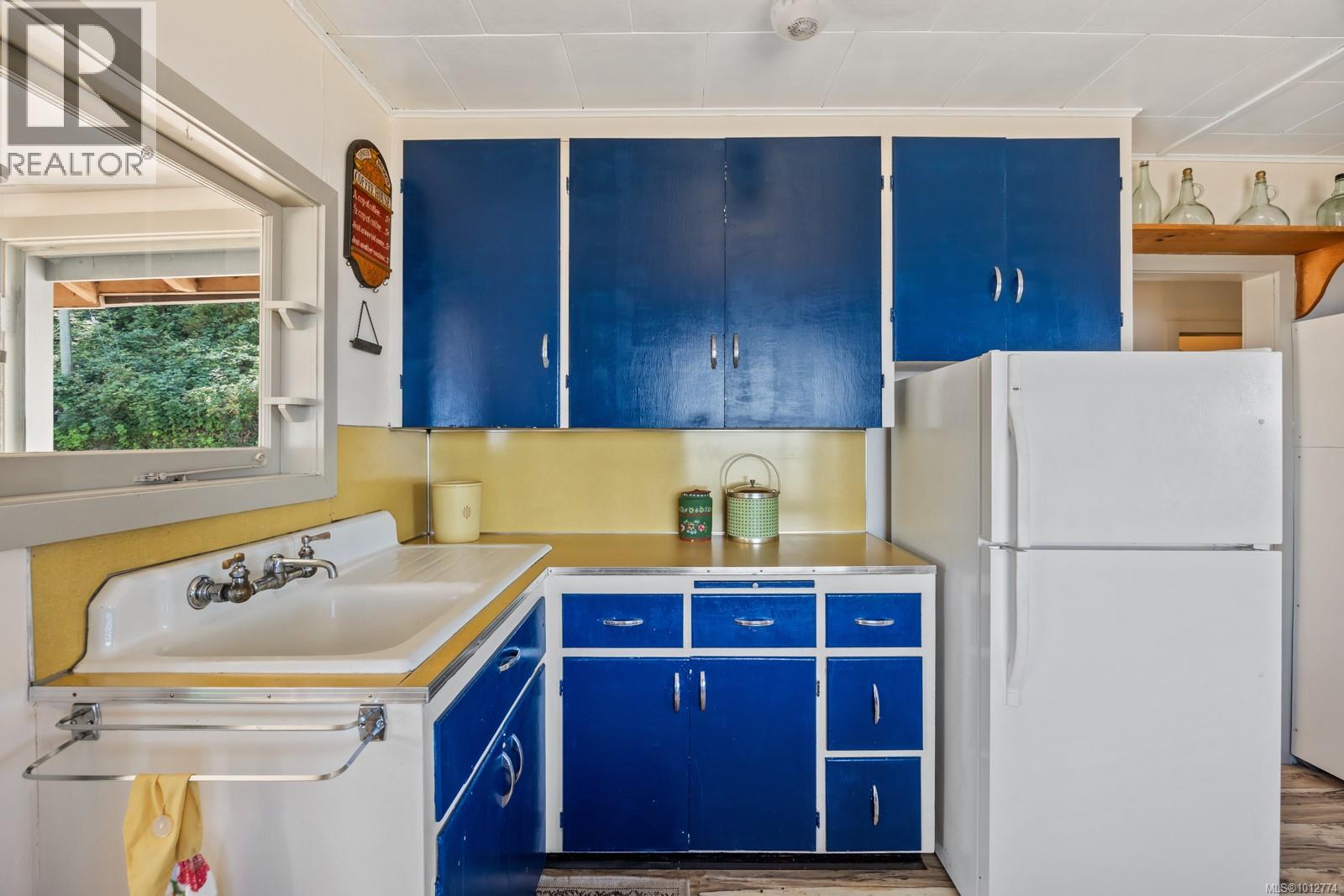 1494 Wilkinson Rd, Comox