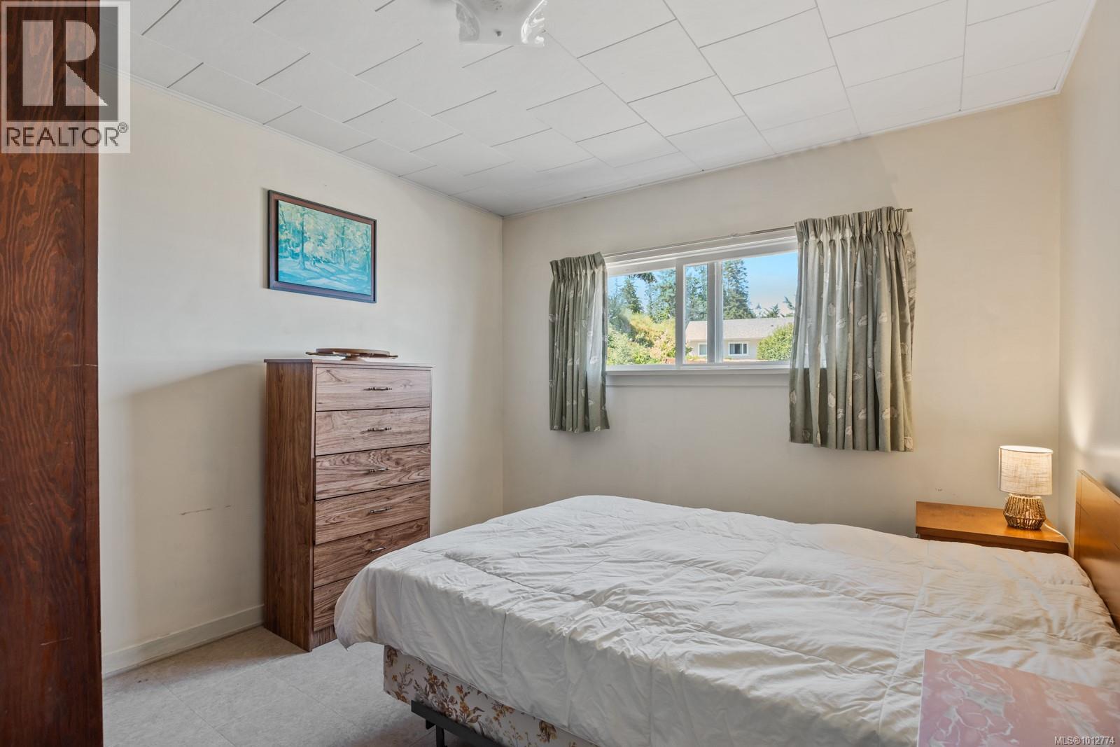 1494 Wilkinson Rd, Comox