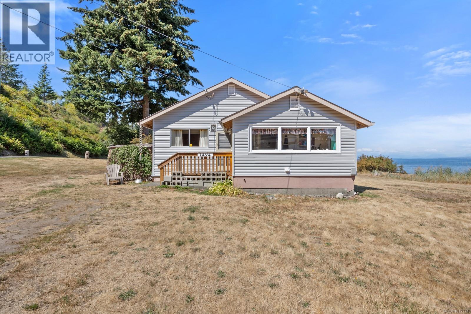 1494 Wilkinson Rd, Comox