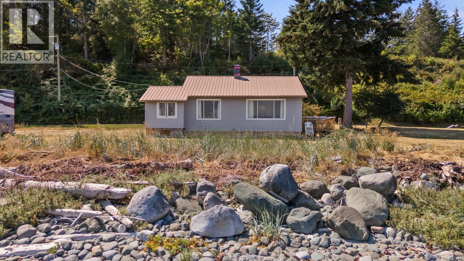 1494 Wilkinson Rd, Comox