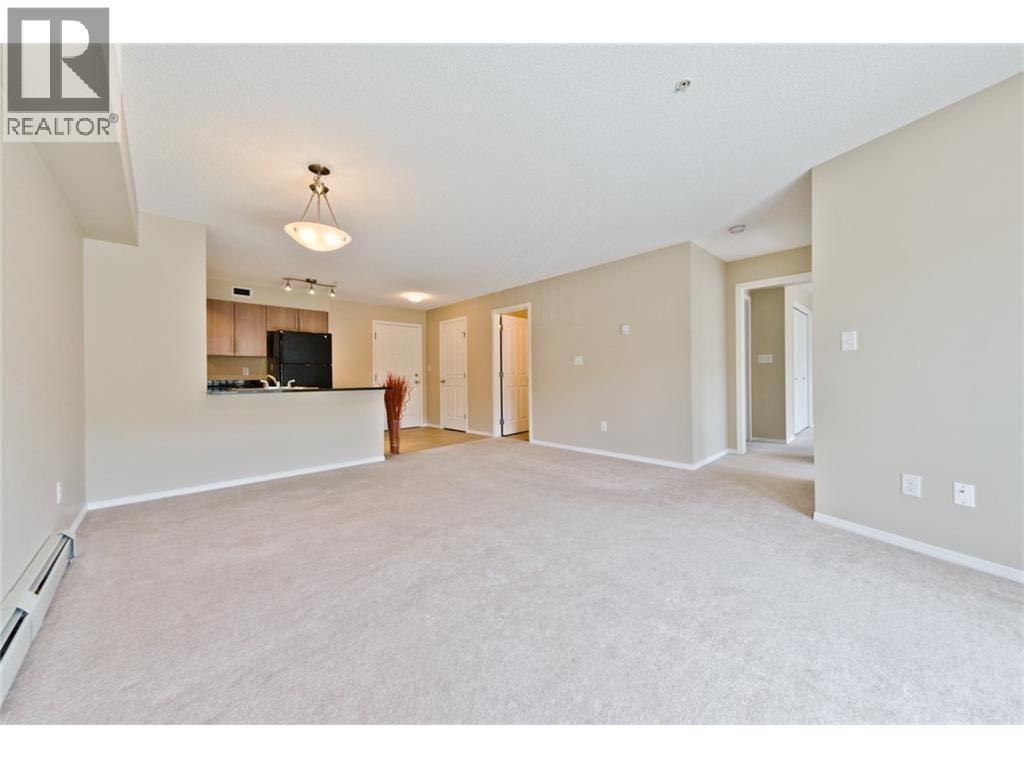 Photo 11 of 321 7110 80 Avenue Ne, Calgary AB