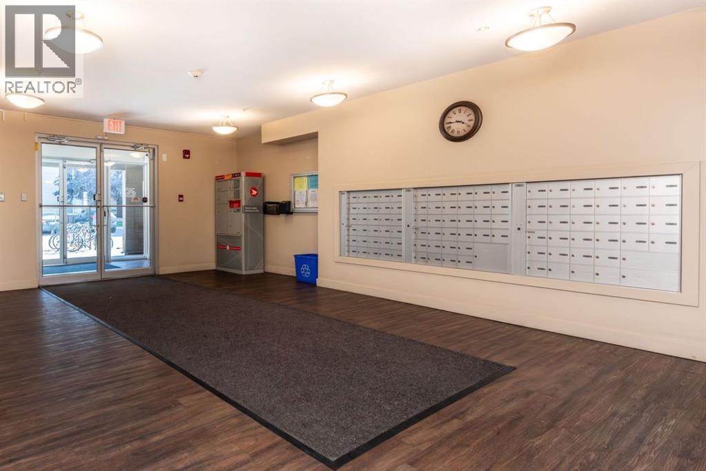 Photo 3 of 321 7110 80 Avenue Ne, Calgary AB