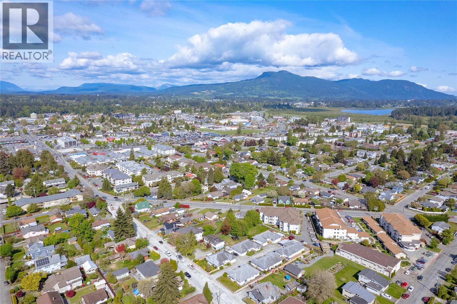 Photo 35 of 749 Marchmont Rd, Duncan BC