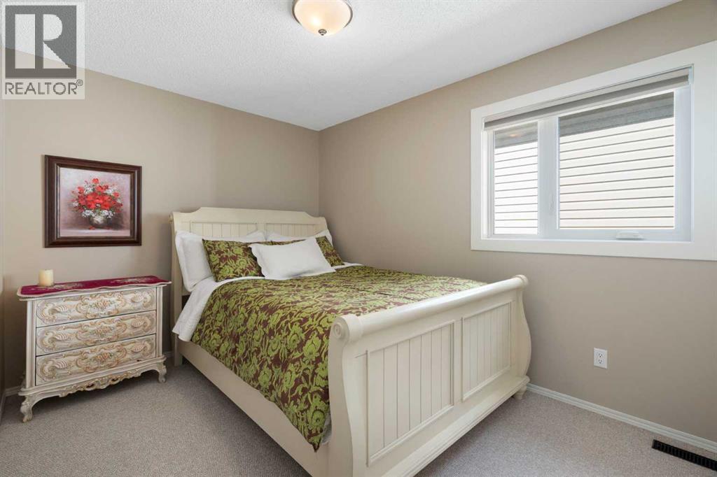Photo 17 of 3567 Sierra Morena Road Sw, Calgary AB