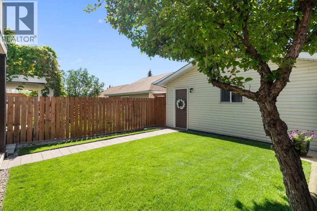Photo 39 of 3567 Sierra Morena Road Sw, Calgary AB
