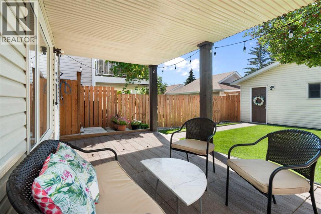 Photo 36 of 3567 Sierra Morena Road Sw, Calgary AB