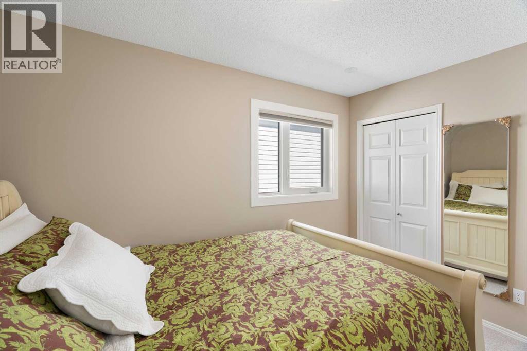 Photo 18 of 3567 Sierra Morena Road Sw, Calgary AB