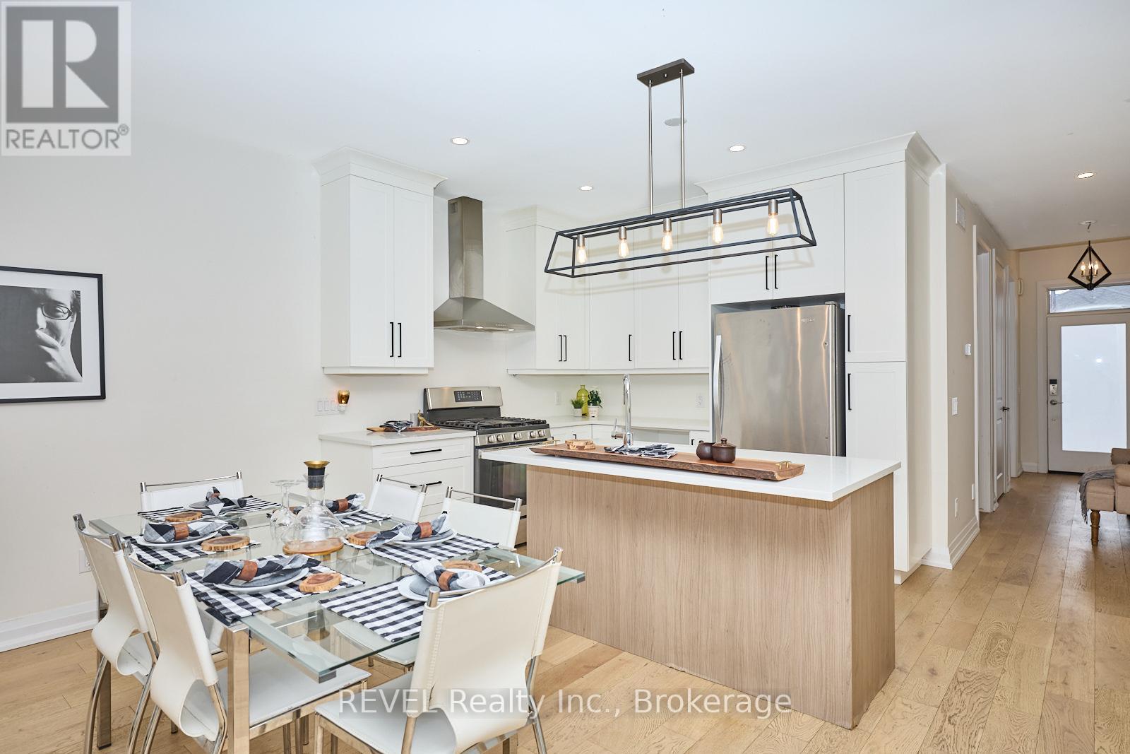 Photo 11 of 20 8974 Willoughby Drive, Niagara Falls ON
