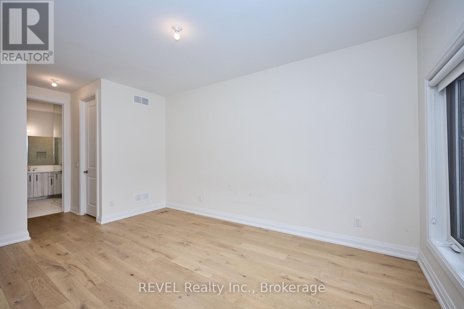 Photo 13 of 20 8974 Willoughby Drive, Niagara Falls ON