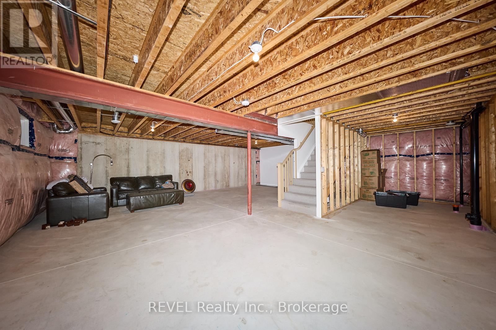 Photo 18 of 20 8974 Willoughby Drive, Niagara Falls ON