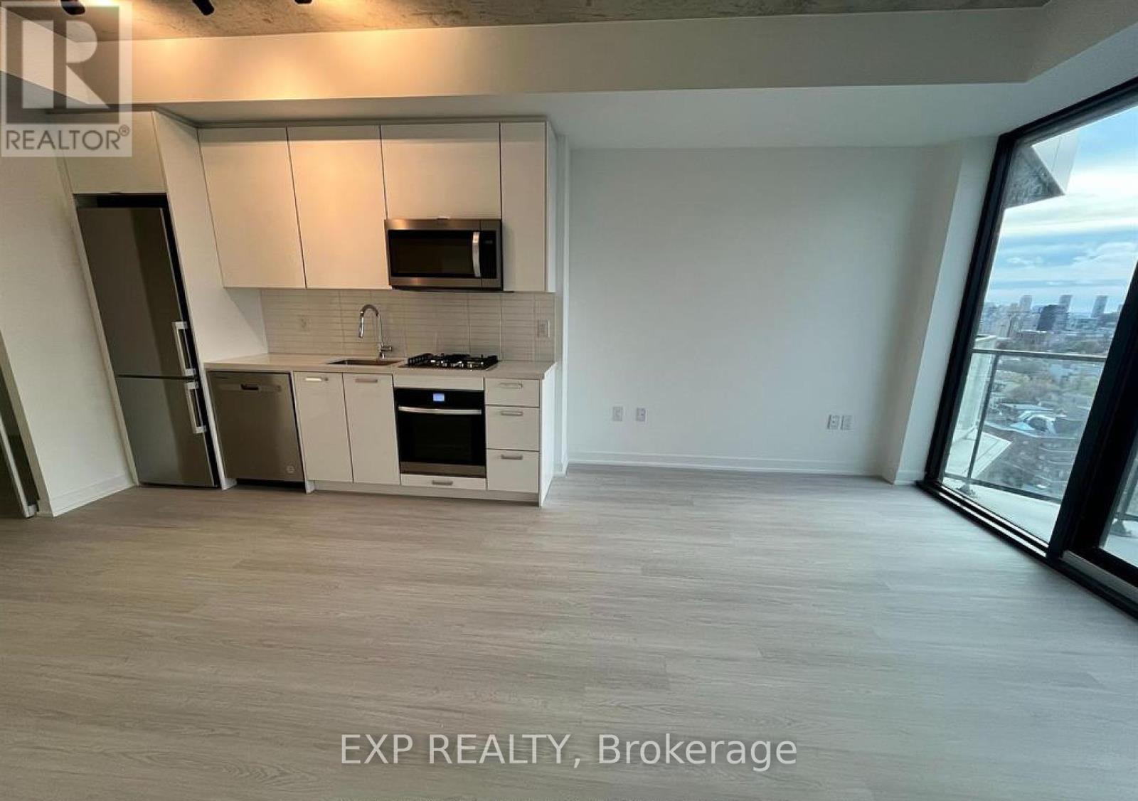 Photo 3 of 1401 195 Mccaul Street, Toronto ON