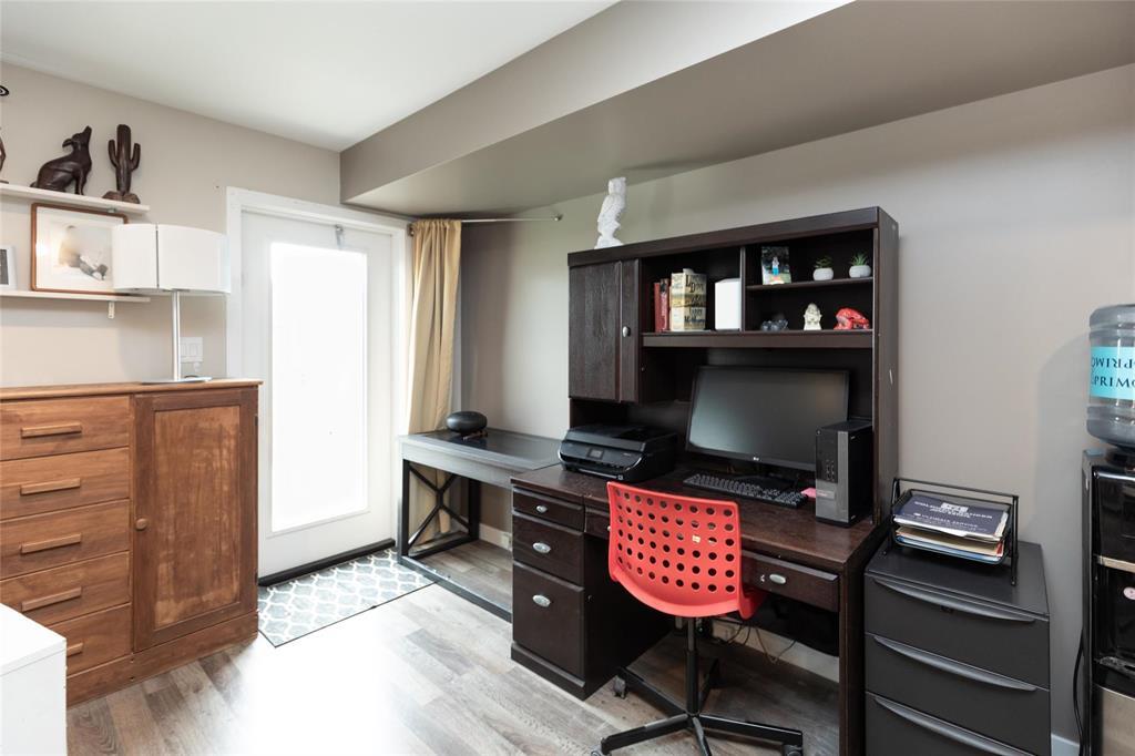 Photo 13 of 50 Parkhill Crescent, Steinbach MB