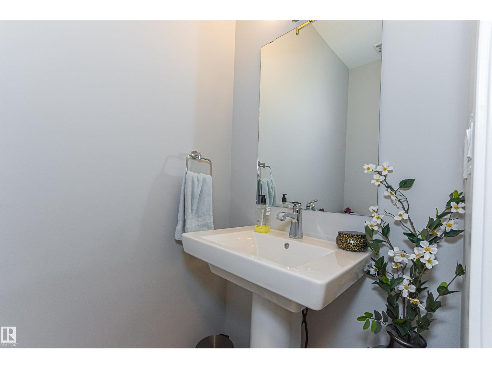 Photo 9 of 1395 Secord Landing Ld Nw, Edmonton AB