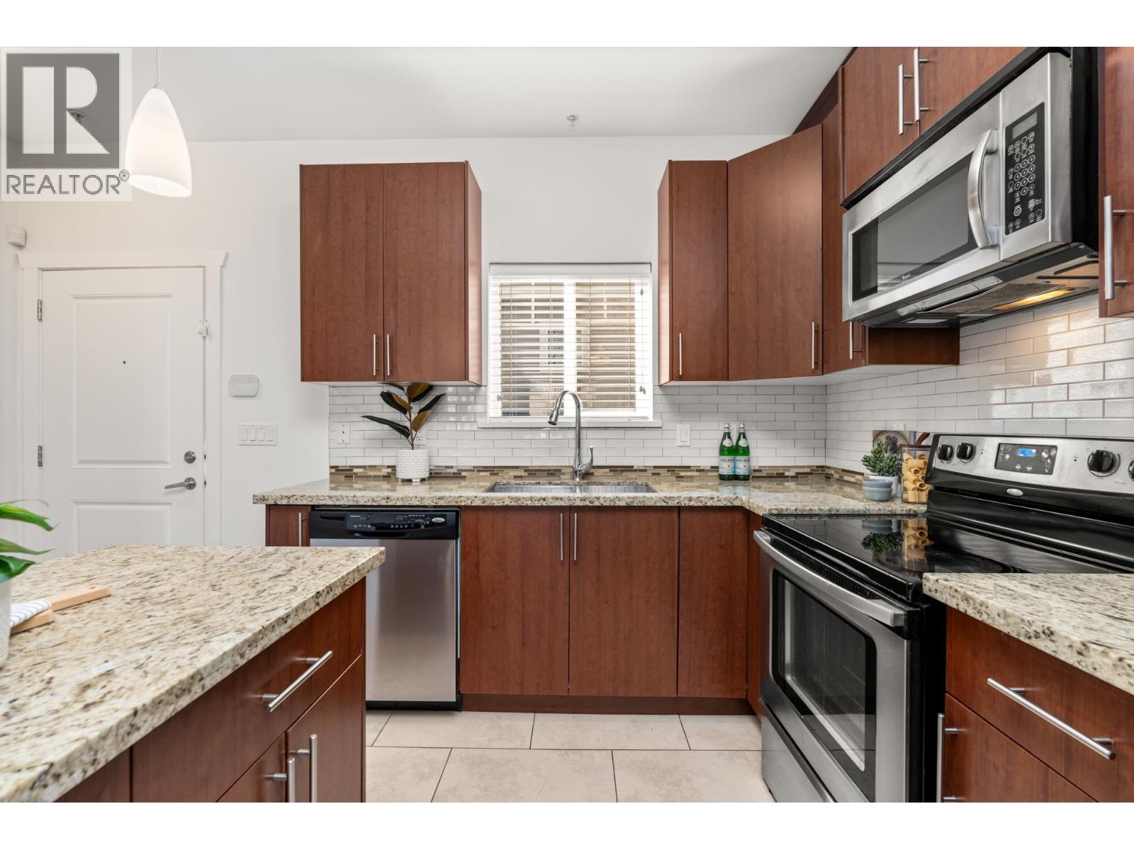 Photo 9 of 228 368 Ellesmere Avenue, Burnaby BC