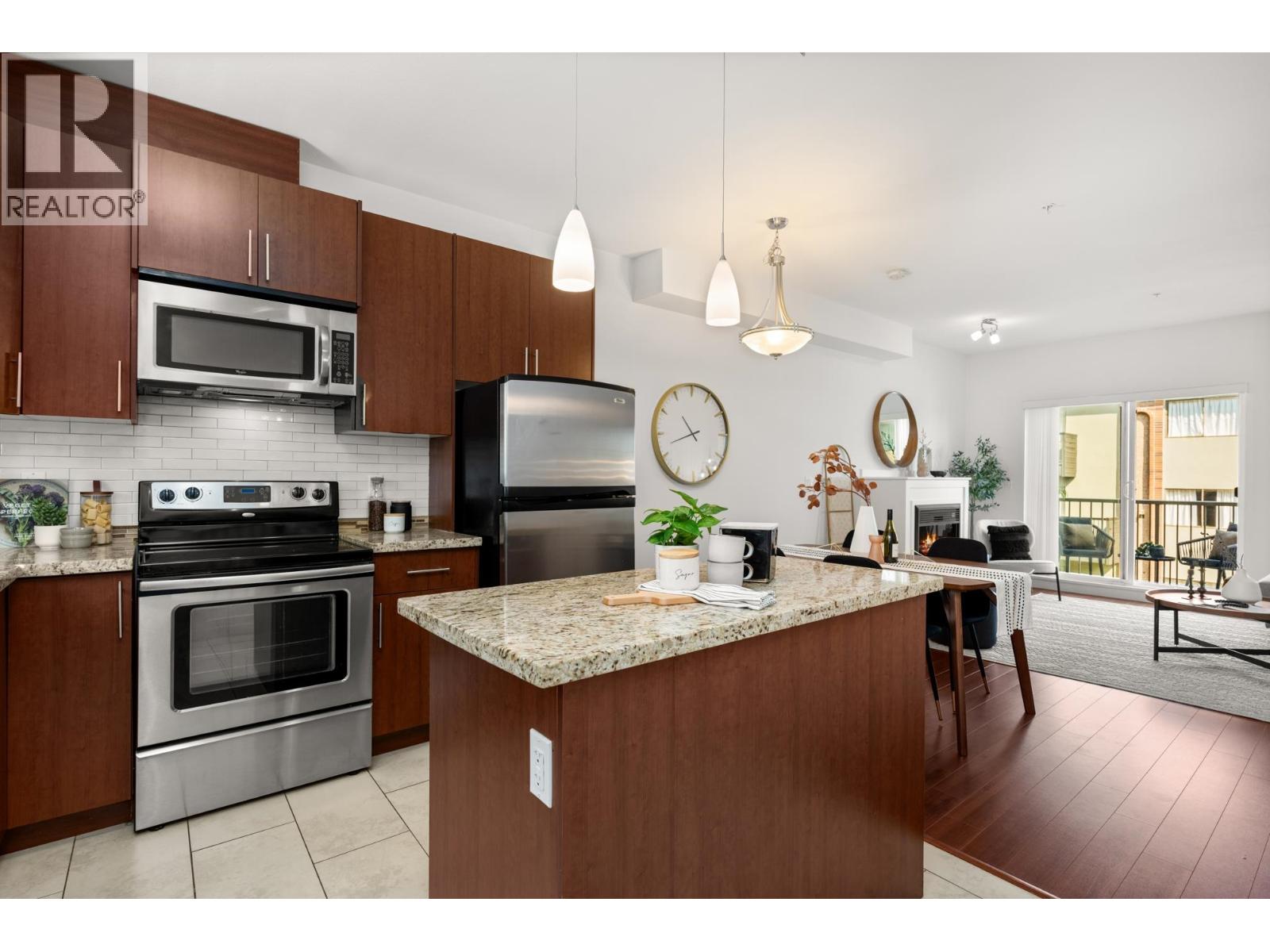 Photo 8 of 228 368 Ellesmere Avenue, Burnaby BC