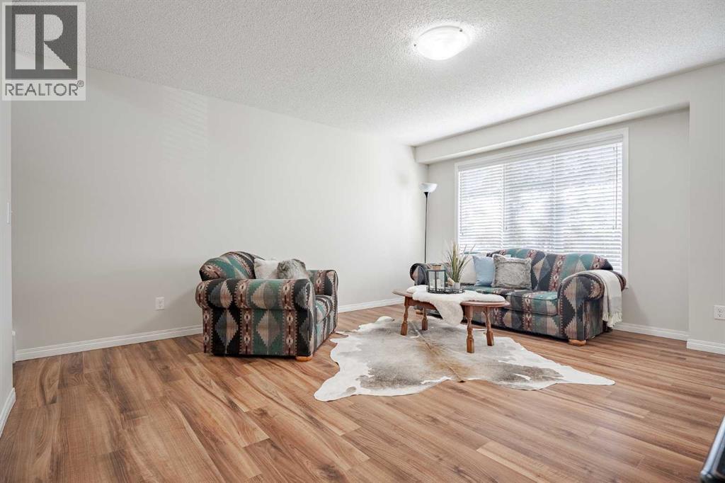 Photo 4 of 3005 Windsong Boulevard Sw, Airdrie AB