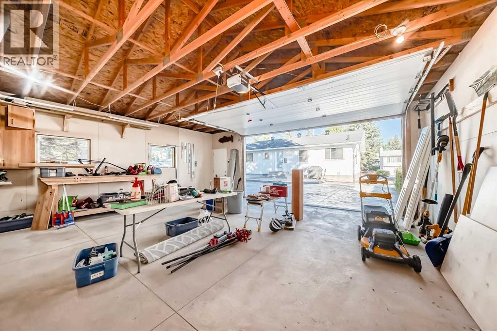 Photo 40 of 9656 Oakhill Drive Sw, Calgary AB