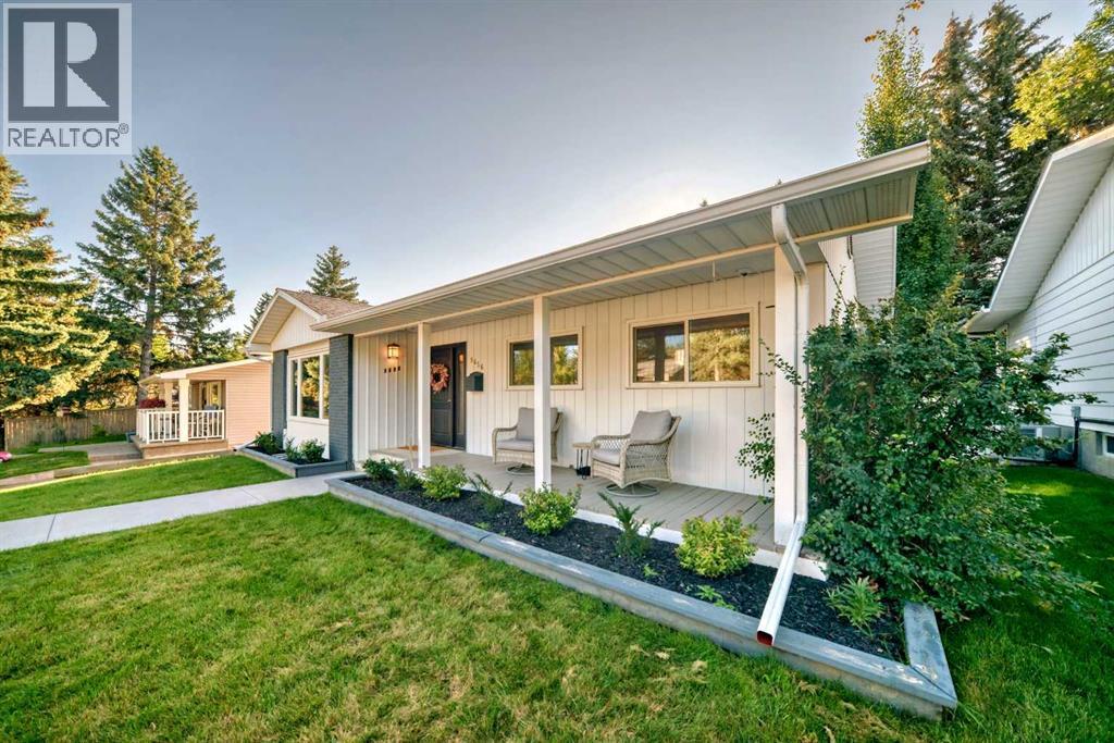 Photo 2 of 9656 Oakhill Drive Sw, Calgary AB