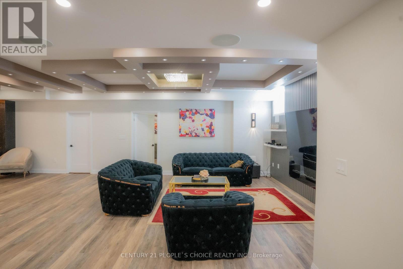 Photo 41 of 39 Munsie Drive, King ON