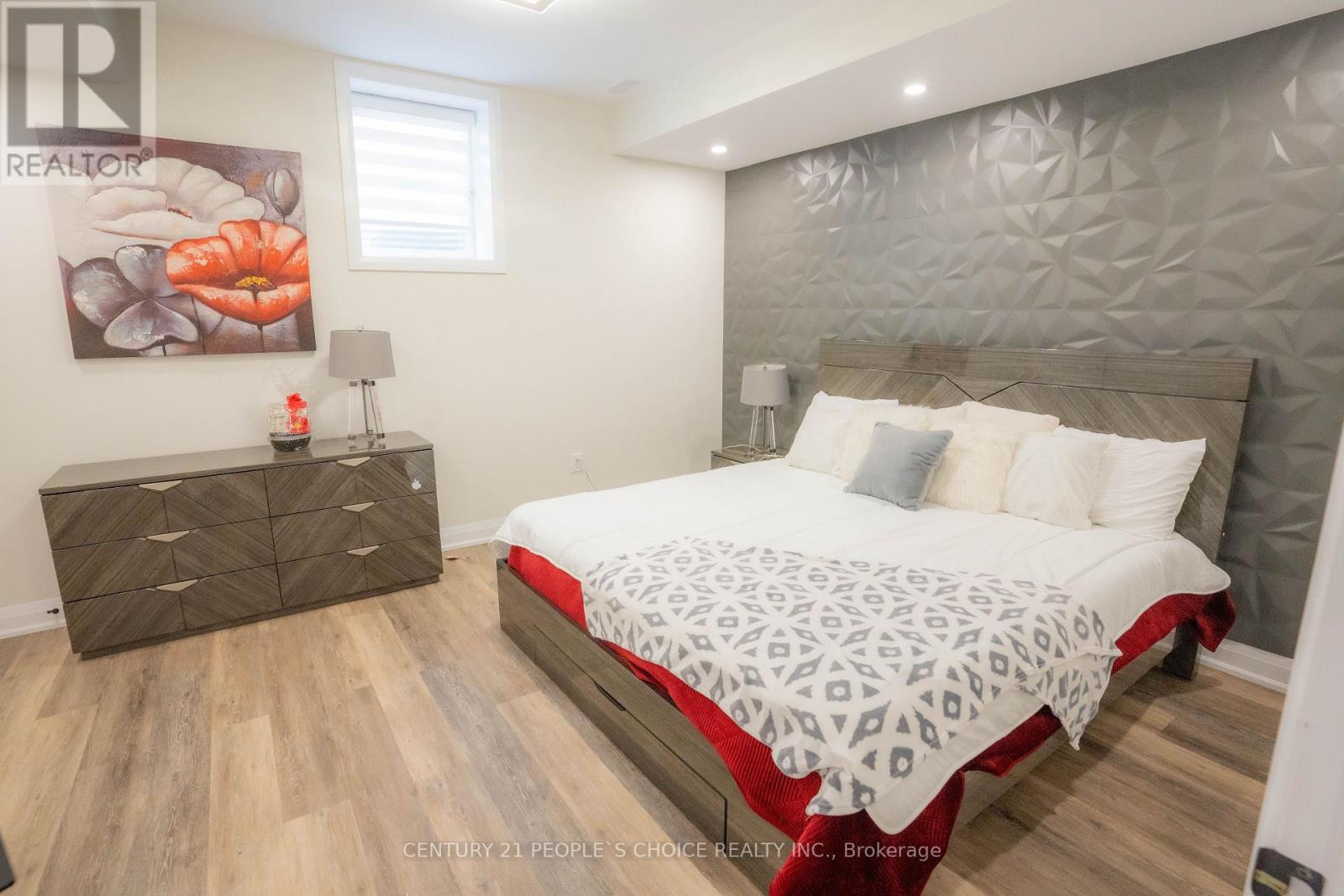 Photo 44 of 39 Munsie Drive, King ON