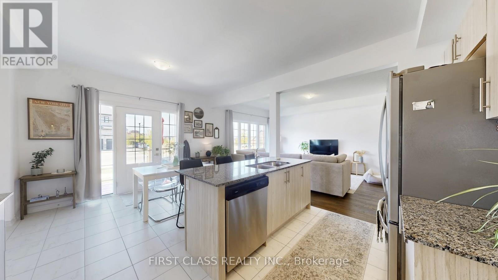 Photo 14 of 5 Harvest Crescent, Barrie ON