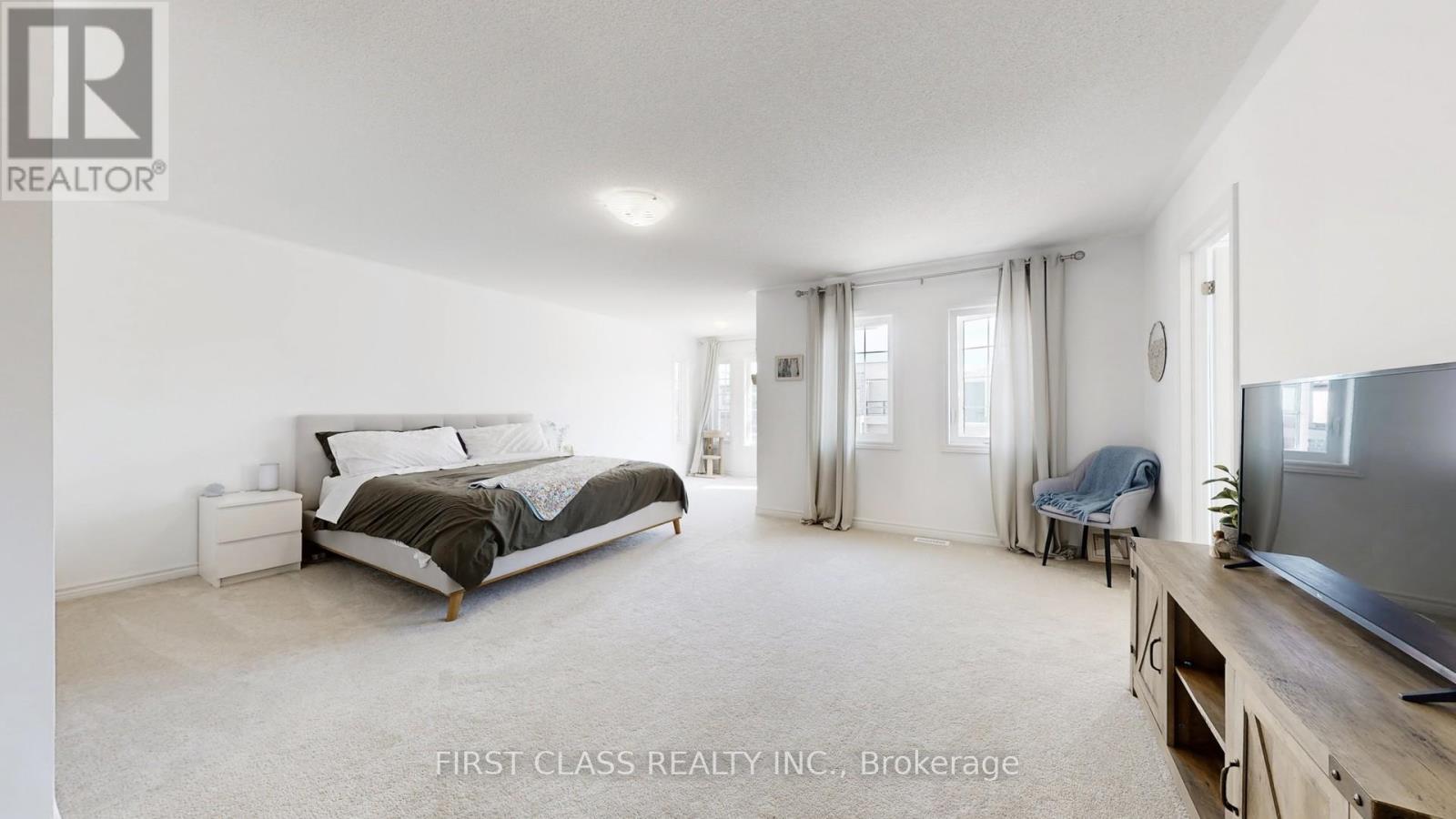 Photo 24 of 5 Harvest Crescent, Barrie ON