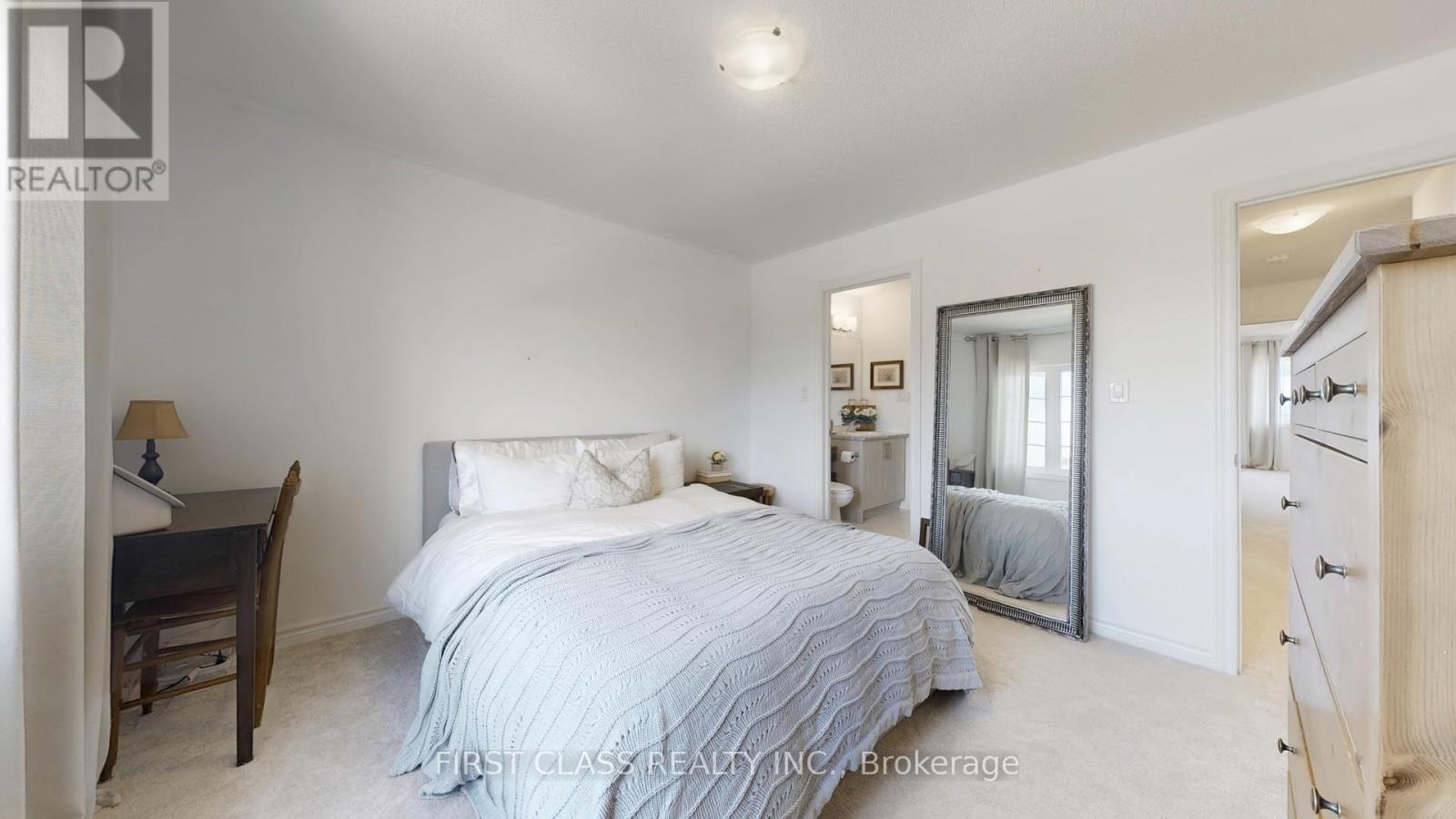 Photo 34 of 5 Harvest Crescent, Barrie ON