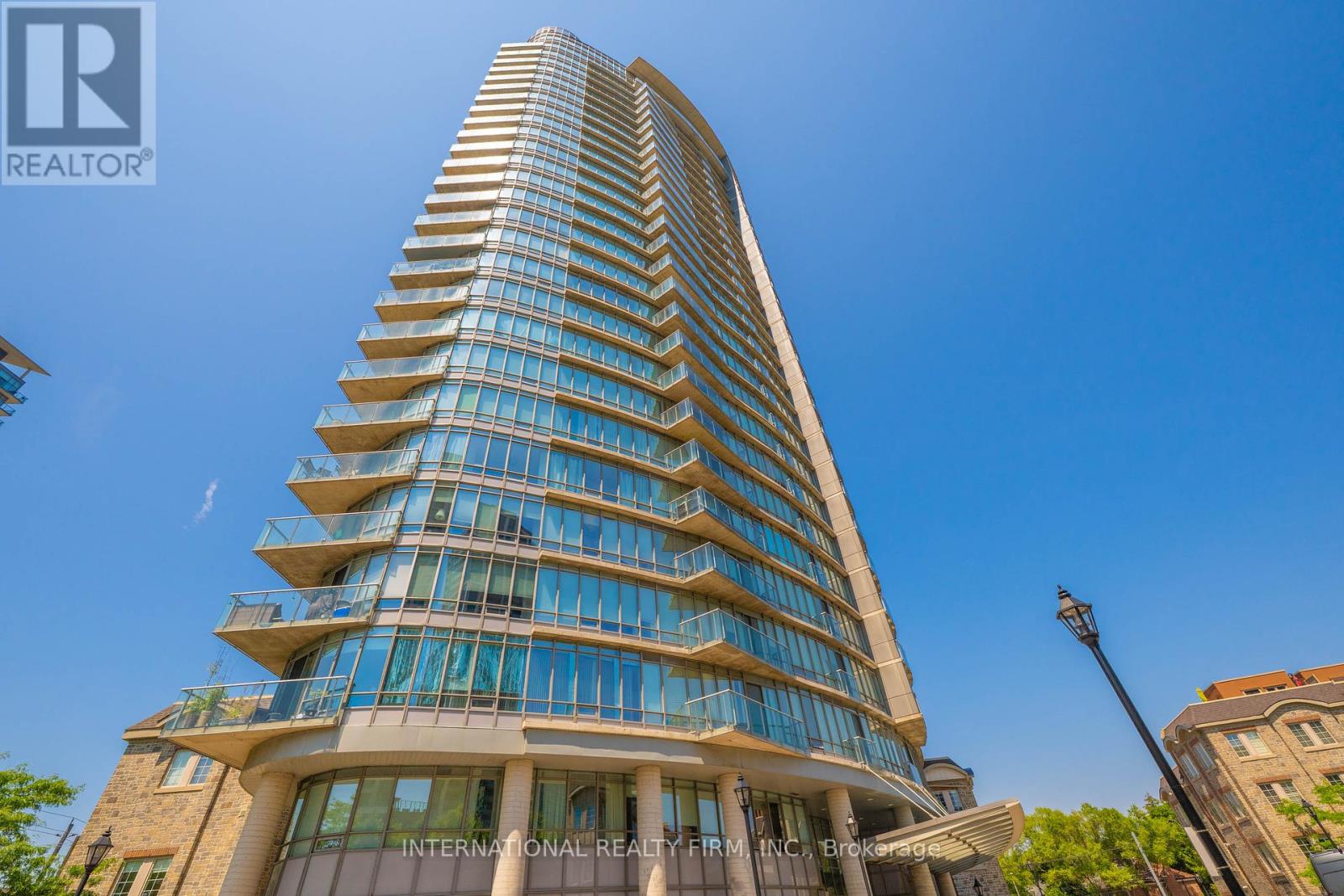 Photo 1 of 511 15 Windemere Avenue, Toronto ON