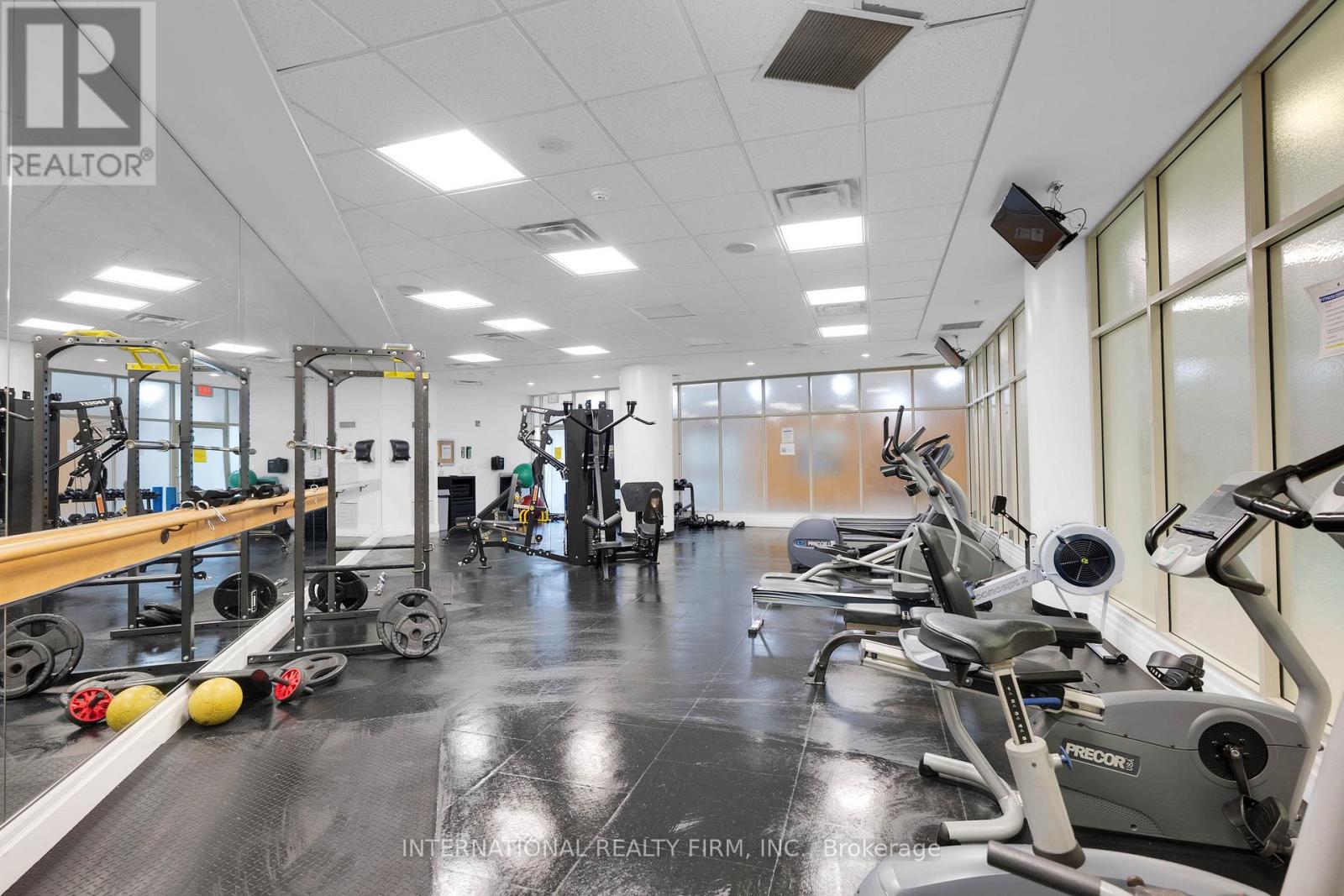 Photo 17 of 511 15 Windemere Avenue, Toronto ON