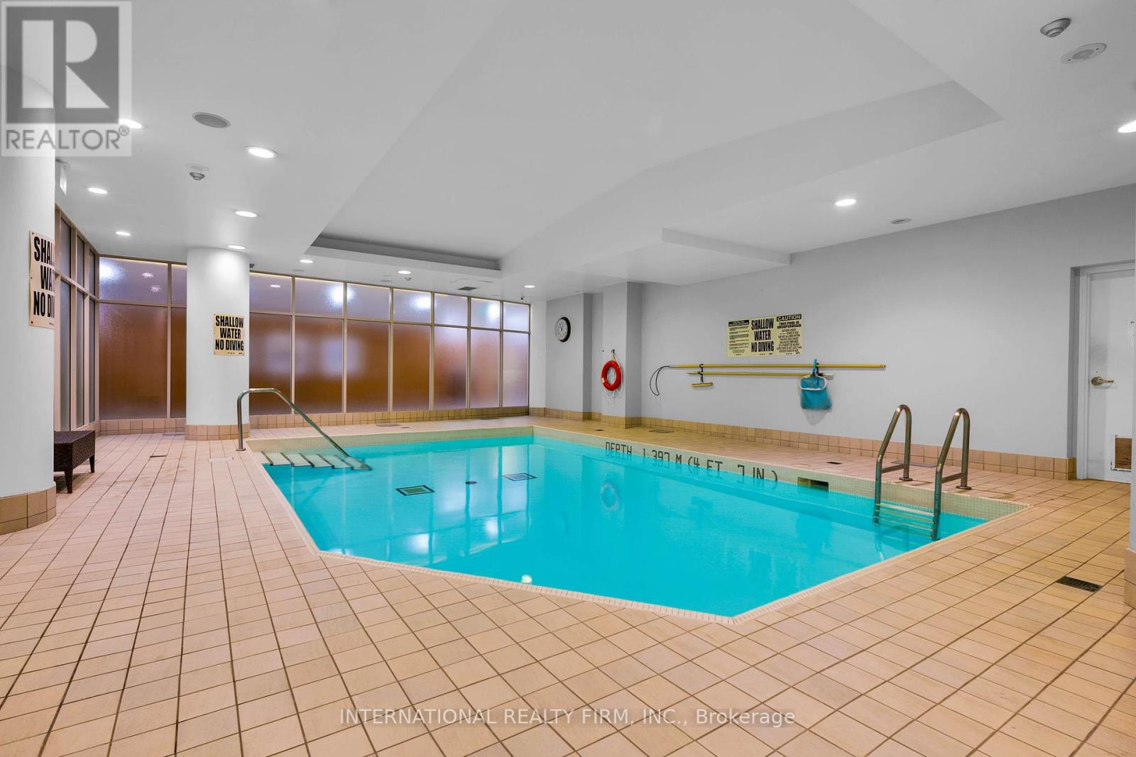Photo 18 of 511 15 Windemere Avenue, Toronto ON