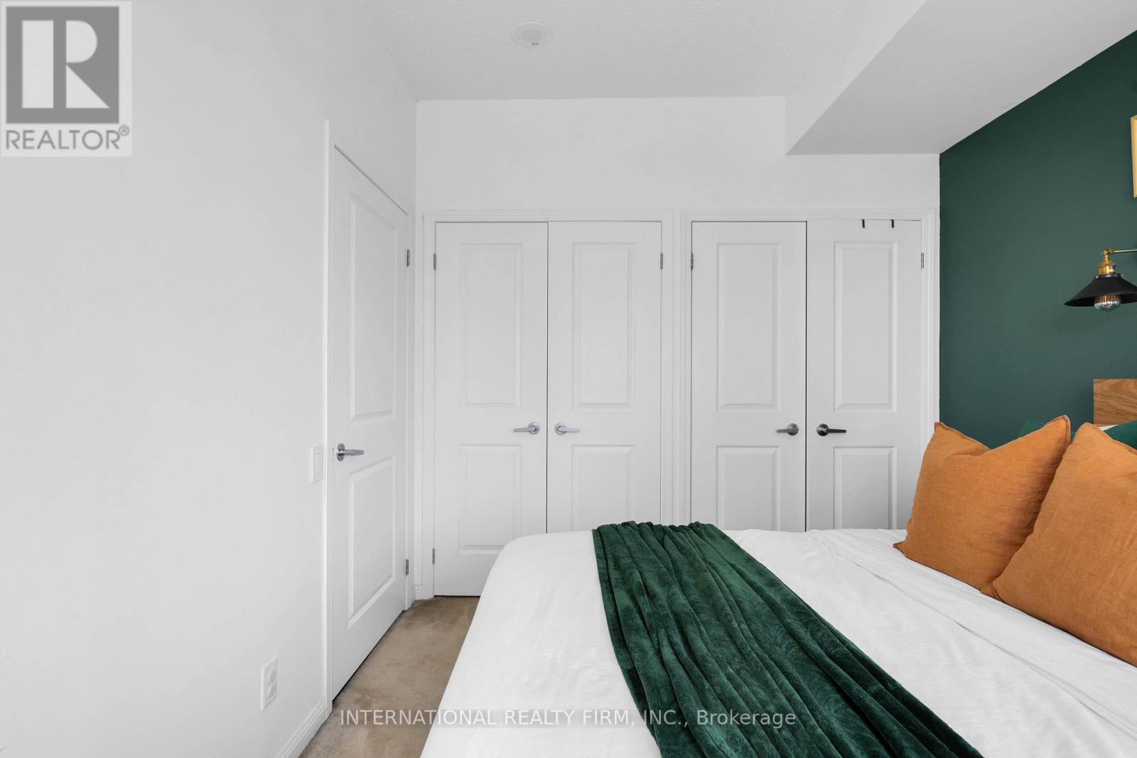 Photo 6 of 511 15 Windemere Avenue, Toronto ON