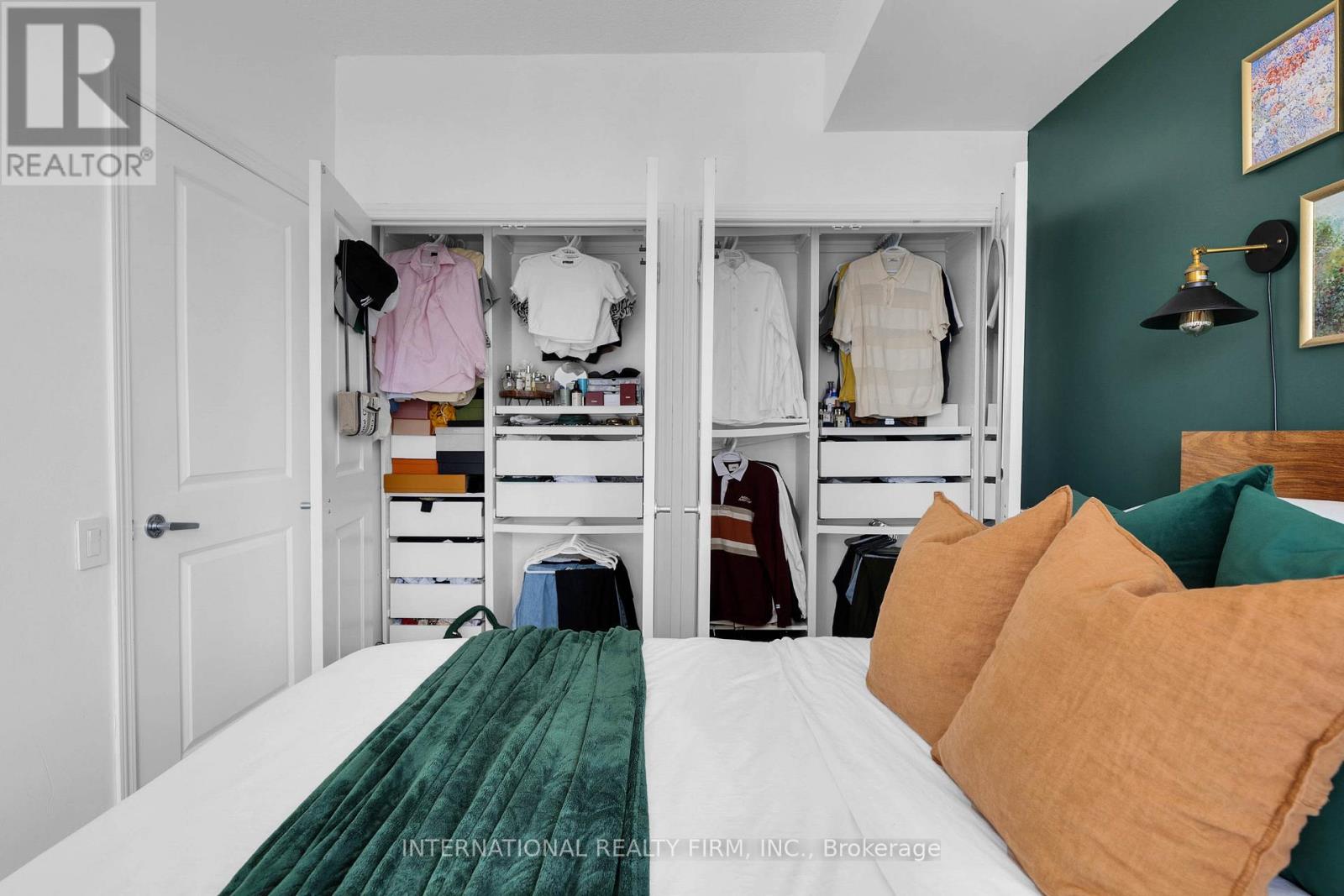 Photo 7 of 511 15 Windemere Avenue, Toronto ON