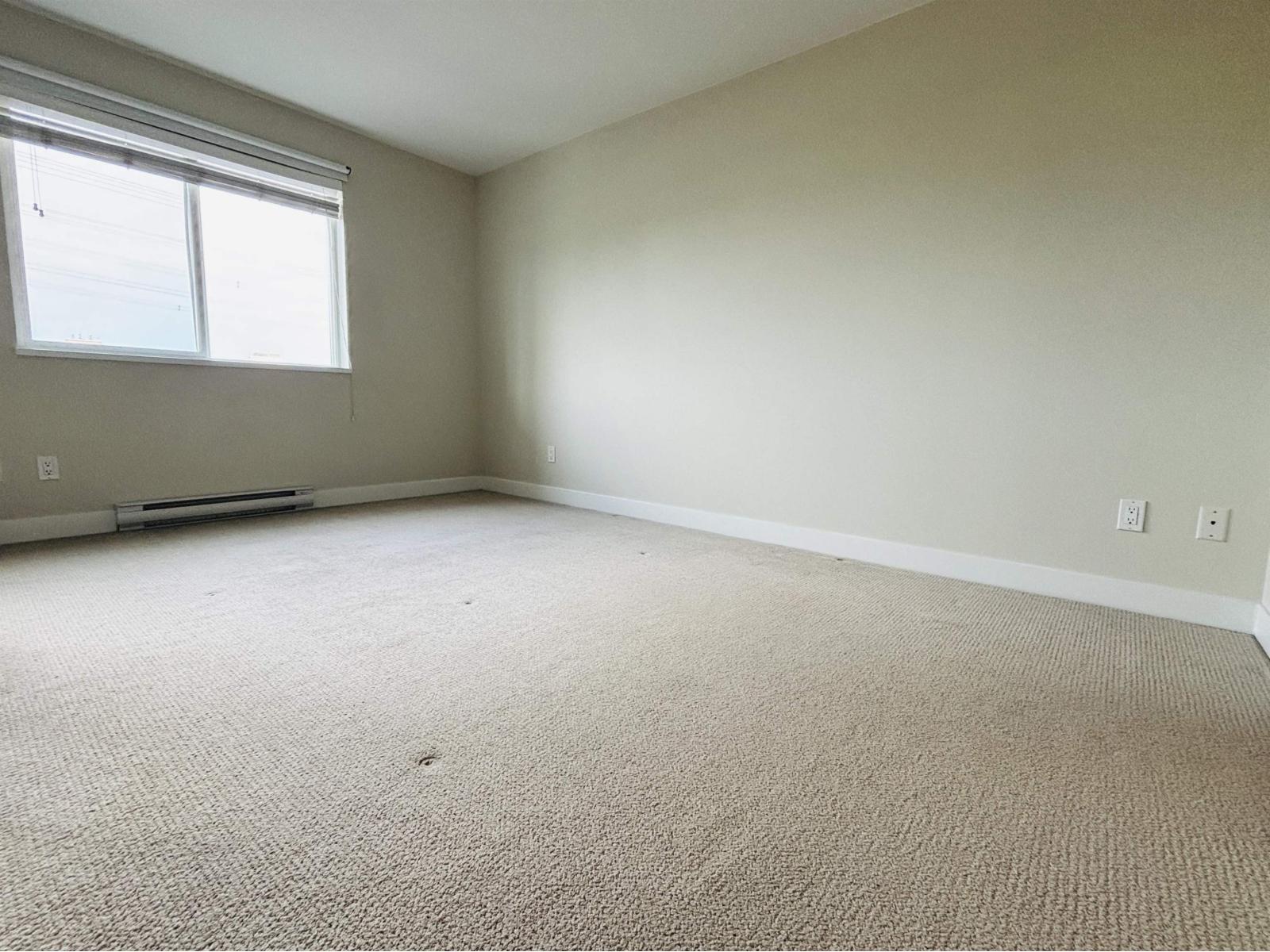 Photo 13 of 309 15775 Croydon Drive, Surrey BC