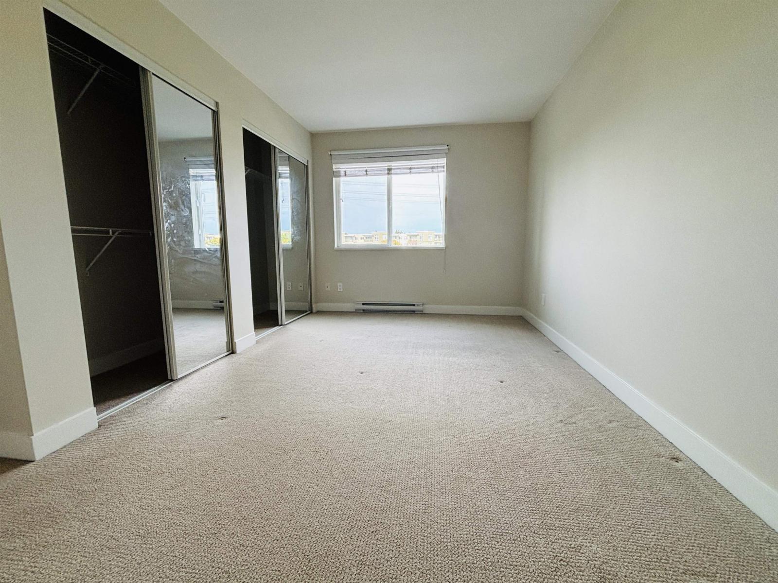 Photo 14 of 309 15775 Croydon Drive, Surrey BC