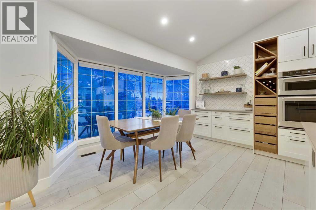 Photo 11 of 3224 Conrad Drive Nw, Calgary AB