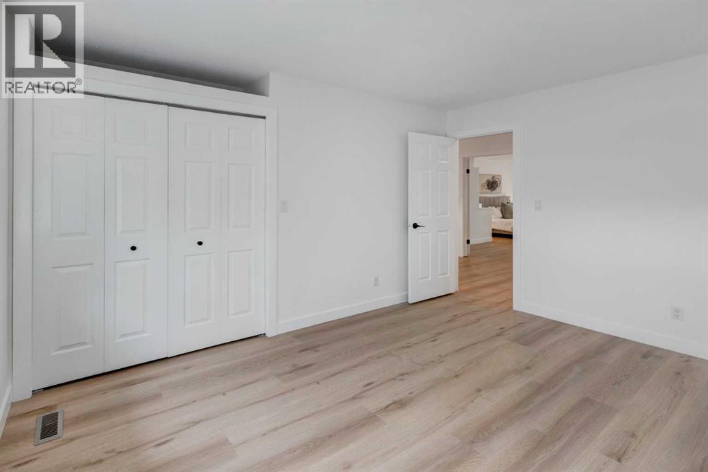 Photo 22 of 161 3437 42 Street Nw, Calgary AB