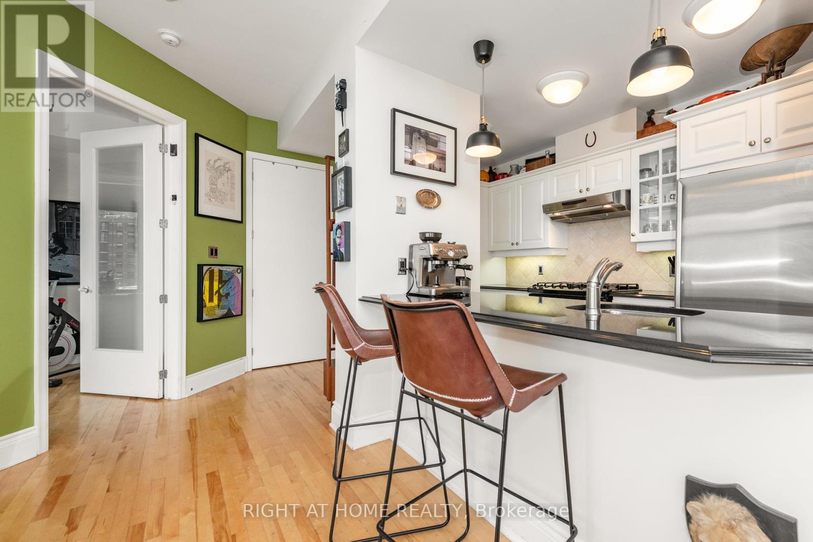 Photo 11 of 504 364 Cooper Street, Ottawa ON