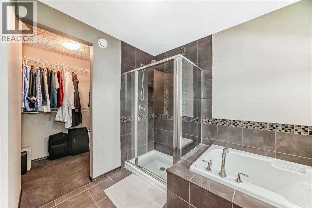 Photo 12 of 496 Panora Way Nw, Calgary AB